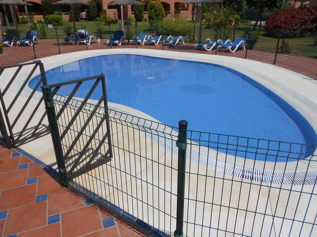 Hacienda Del Sol Apartment Estepona Exteriör bild